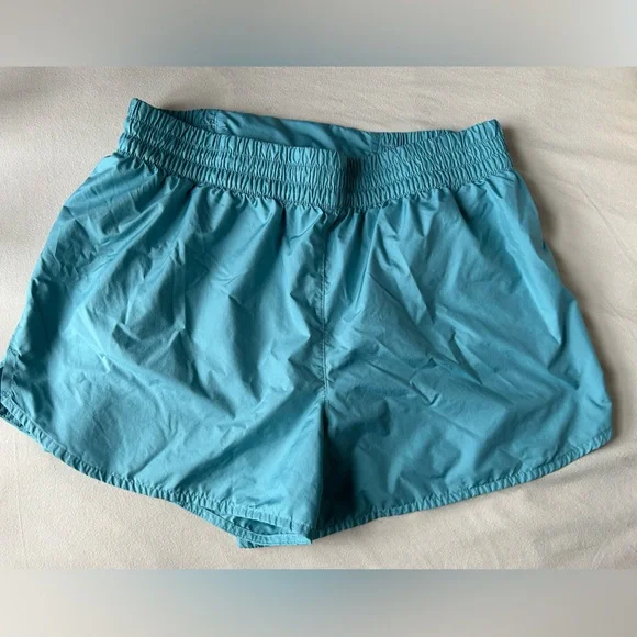 The North Face Teal Elastic Waistband Shorts - Picture 3 of 4